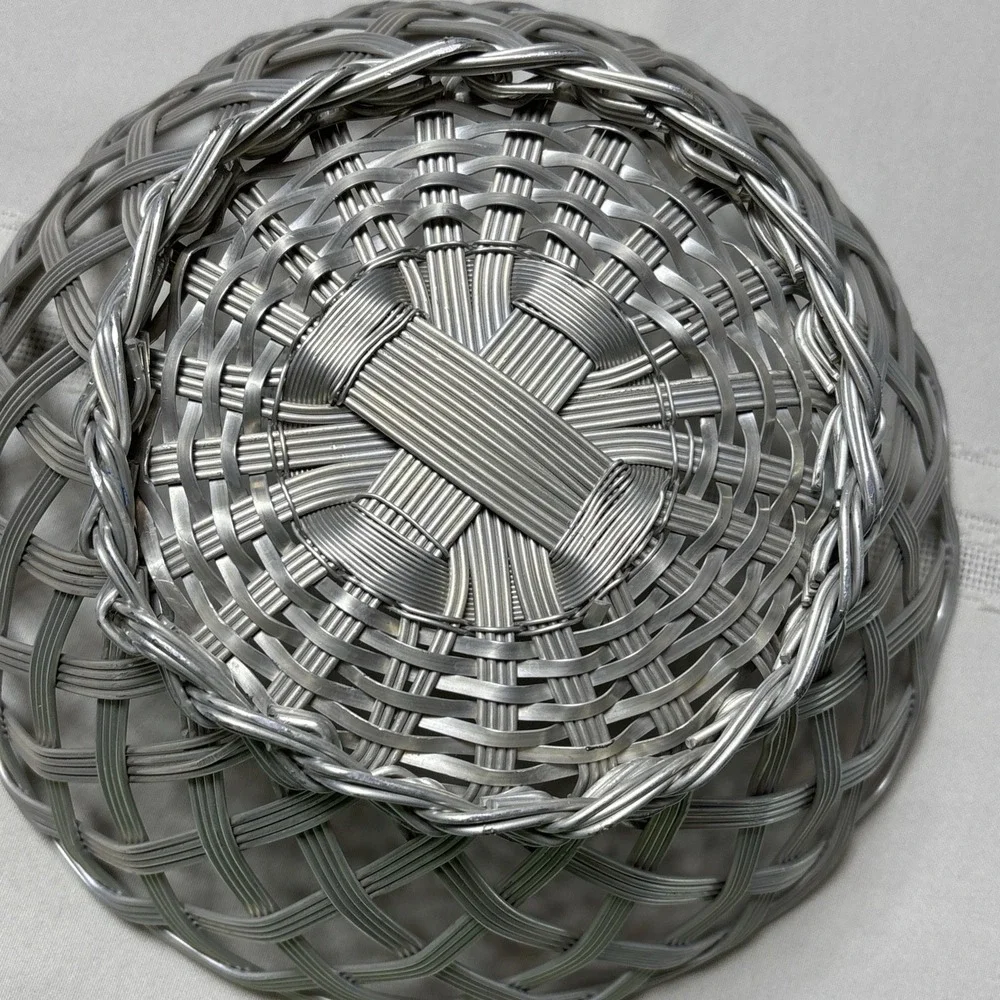 Vtg Aluminum Metal Art Basket Large Woven Bowl Fruits Bread Silver Tone 9.5